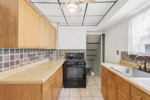 613 Aylesworth Ave, Bridgeville, PA 15017 - Photo 16