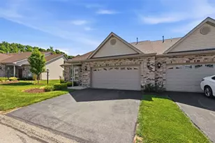 4702 Cooper Ln, Murrysville, PA 15668 - Photo 2