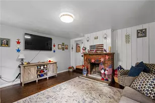 1211 Main St, Bentleyville, PA 15314 - Photo 8