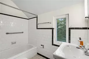 284 Barclay Ave, Pittsburgh, PA 15221 - Photo 18