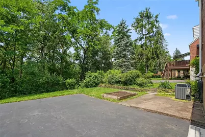 284 Barclay Ave, Pittsburgh, PA 15221 - Photo 22