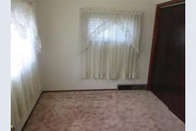 109 Linhart St, Wilkins Township, PA 15145 - Photo 14
