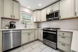 2829 Voelkel Ave, Pittsburgh, PA 15216 - Photo 12