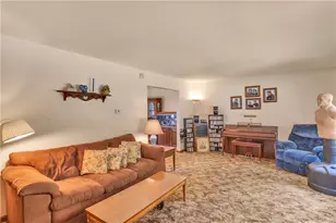 2637 Turkey Ridge Rd, Washington Township, PA 15613 - Photo 12