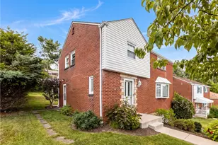 1131 Girard Rd, Pittsburgh, PA 15227 - Photo 2