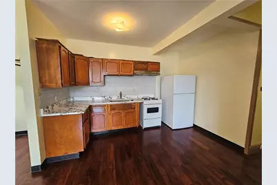 701 E 14th Ave, Munhall, PA 15120 - Photo 4