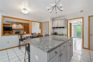 336 Cobblestone Cir, Robinson Twp, PA 15136 - Photo 14