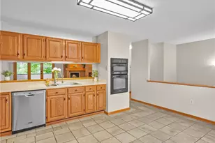 1420 Towne Square Dr, Pittsburgh, PA 15101 - Photo 14