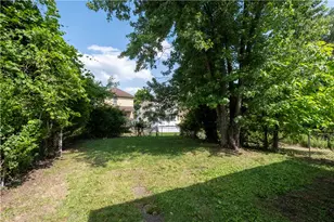 308 Wykes St, Aliquippa, PA 15001 - Photo 22