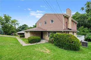46 Laurel Ridge Rd, Coraopolis, PA 15108 - Photo 6