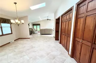 12289 Herold Dr, North Huntingdon, PA 15642 - Photo 4
