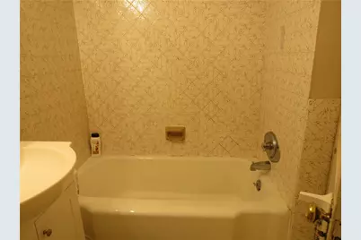162 Parkfield St, Pittsburgh, PA 15210 - Photo 4