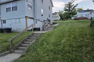 69 - 71 Sycamore St, Cecil, PA 15350 - Photo 2