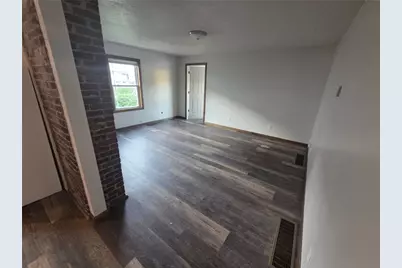 69 - 71 Sycamore St, Cecil, PA 15350 - Photo 6