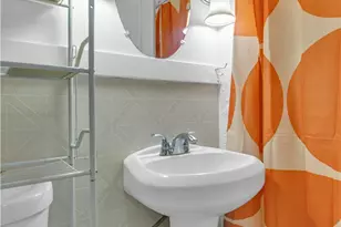 827 1/2 Frank St, McKees Rocks, PA 15136 - Photo 6