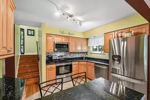 3741 Margate Rd, Pittsburgh, PA 15221 - Photo 14