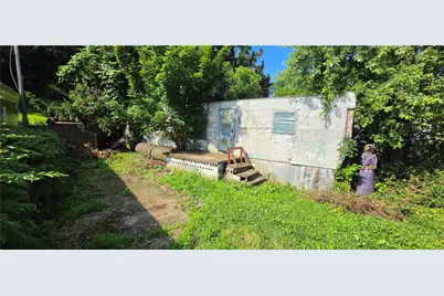 139 Somerset Ave, Conemaugh Township, PA 15937 - Photo 2