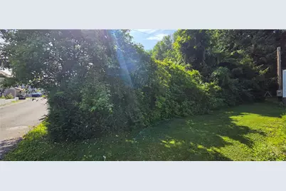 139 Somerset Ave, Conemaugh Township, PA 15937 - Photo 4