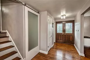 251 Franklin Dr, Pittsburgh, PA 15241 - Photo 2
