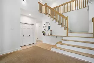 10489 Olde Villa Dr, Pittsburgh, PA 15044 - Photo 2
