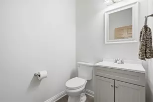 10489 Olde Villa Dr, Pittsburgh, PA 15044 - Photo 22