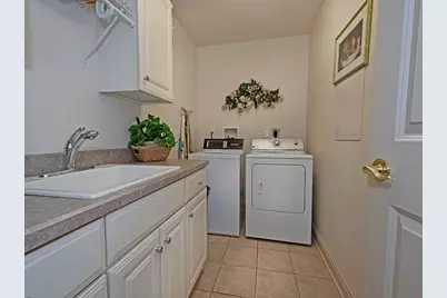 101 Cherry Hill Drive, Collier Township, PA 15142 - Photo 16
