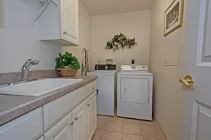 101 Cherry Hill Dr, Collier Township, PA 15142 - Photo 16