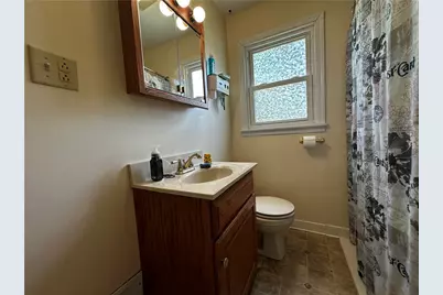 633 Crowder Ave, Sharon, PA 16146 - Photo 12