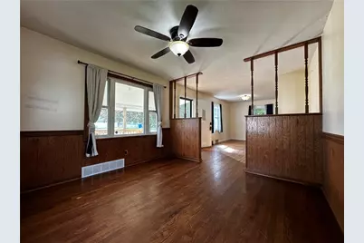 633 Crowder Ave, Sharon, PA 16146 - Photo 6