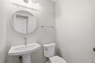 2736 Meadowcrest Ct, Pittsburgh, PA 15090 - Photo 12