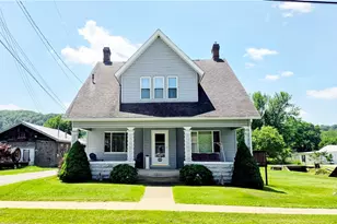1018 E Main St, Rural Valley Boro, PA 16249 - Photo 1
