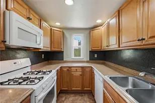 181 Castle Rd, Pittsburgh, PA 15234 - Photo 10