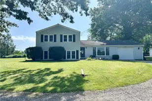 302 Freeport St, Clinton Township, PA 16056 - Photo 1