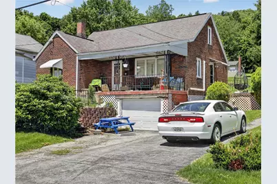 907 Hubert Ave, Northern Cambria School District, PA 15714 - Photo 2
