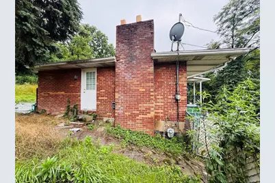 1060 Lawndale, Homewood Brushton, PA 15221 - Photo 8