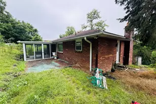 1060 Lawndale, Homewood Brushton, PA 15221 - Photo 10