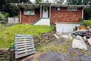 1060 Lawndale, Homewood Brushton, PA 15221 - Photo 1