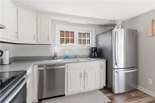 303 N 6th St, Youngwood, PA 15697 - Photo 8