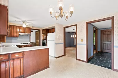 2545 Glenwood Drive, Pittsburgh, PA 15090 - Photo 14