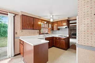 2545 Glenwood Dr, Pittsburgh, PA 15090 - Photo 16