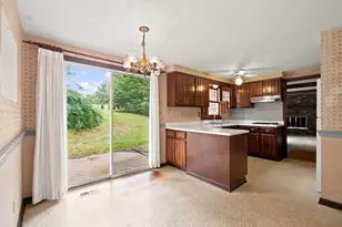 2545 Glenwood Dr, Pittsburgh, PA 15090 - Photo 16