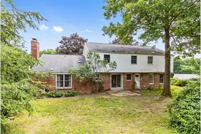2545 Glenwood Drive, Pittsburgh, PA 15090 - Photo 32