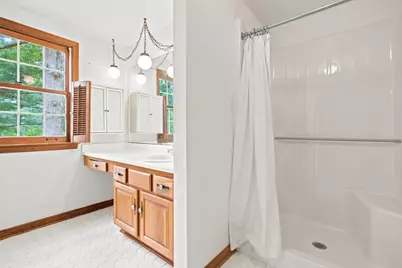 2545 Glenwood Drive, Pittsburgh, PA 15090 - Photo 24