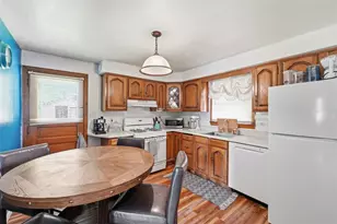 4426 Glencairn St, West Mifflin, PA 15122 - Photo 6