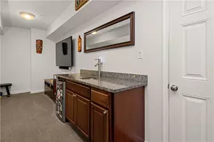 662 Freedom Dr, Collier Township, PA 15106 - Photo 24