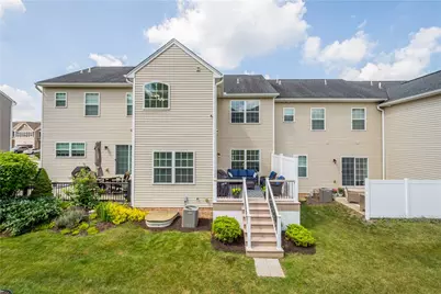 662 Freedom Dr, Collier Township, PA 15106 - Photo 32