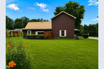 453 N Pitt St, Mercer Boro, PA 16137 - Photo 2