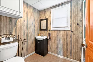 208 Crest Ave, Charleroi Boro, PA 15022 - Photo 14