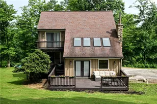 391 Maple Rd, Burgettstown Boro, PA 15021 - Photo 1