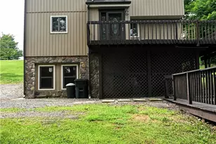 391 Maple Rd, Burgettstown Boro, PA 15021 - Photo 6